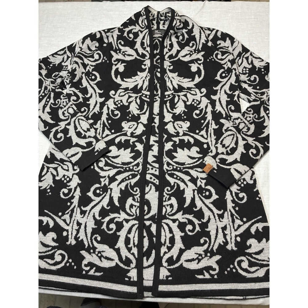 NEVE Black And Gray Damask Print 100% Merino Wool Cardigan Sweater Medium Soft
